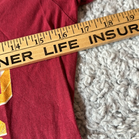 Cleveland Cavaliers Women’s V-Neck Short Sleeve Shirt Size Small - Picture 4 of 5